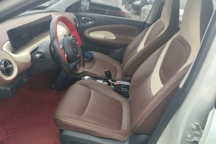 Used Wuling Bingo 2023 333 km Lingxi Connected Version Left Front Seat