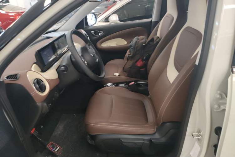 Used Wuling Bingo 2023 333 km Enjoyment Version Left Front Seat