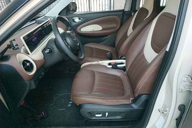 Used Wuling Bingo 2023 410 km Lingxi Deluxe Edition Left Front Seat