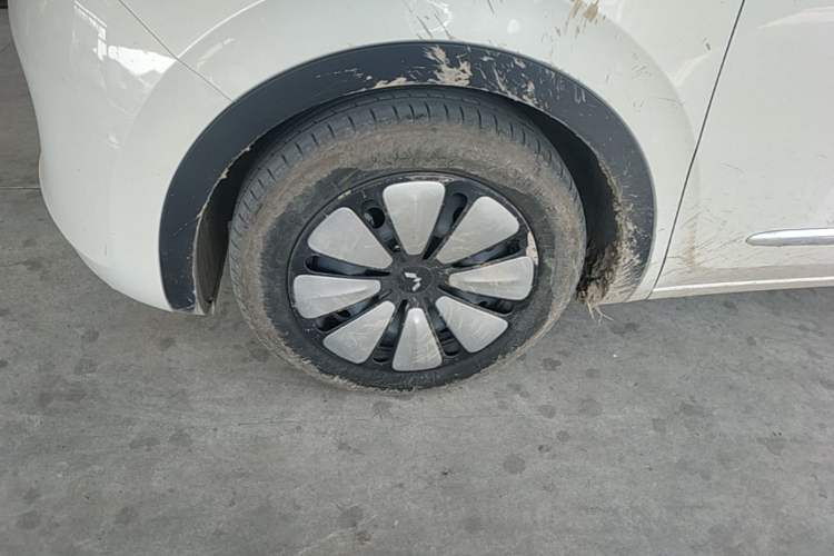 Used Wuling Bingo 2023 333 km Lingxi Connected+ Version Left Front Wheel Hub
