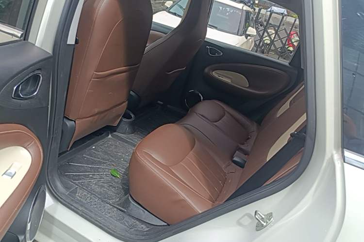Used Wuling Bingo 2023 333 km Enjoyment Version Left Rear Seat