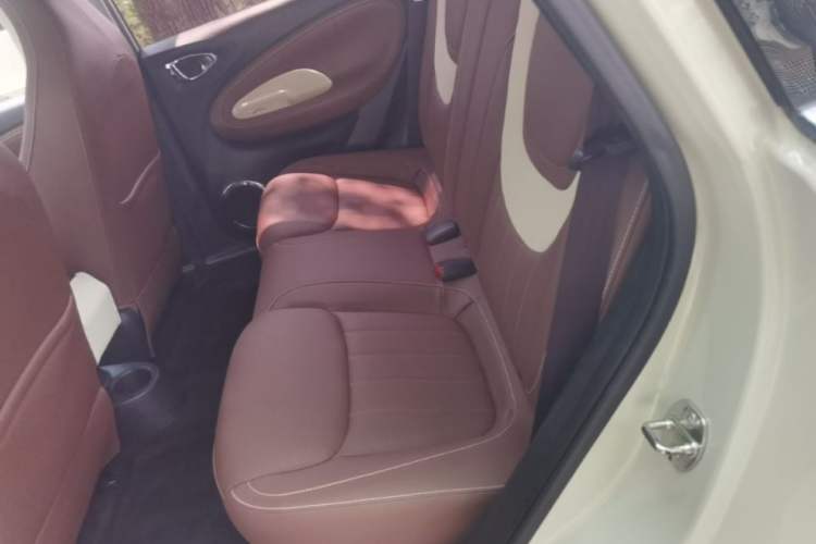 Used Wuling Bingo 2023 333 km Enjoyment Version Left Rear Seat