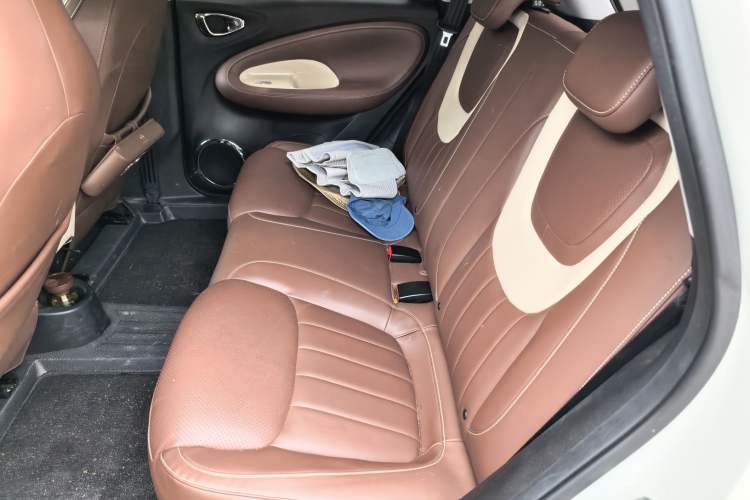 Used Wuling Bingo 2023 333 km Enjoyment Version Left Rear Seat
