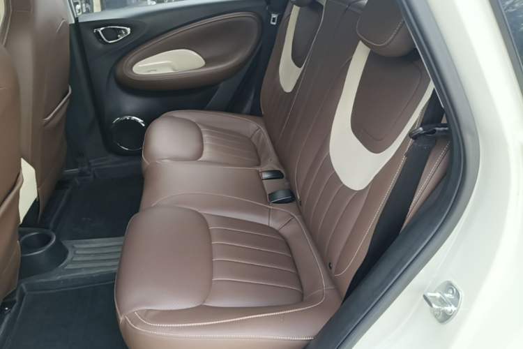 Used Wuling Bingo 2023 410 km Lingxi Deluxe Edition Left Rear Seat