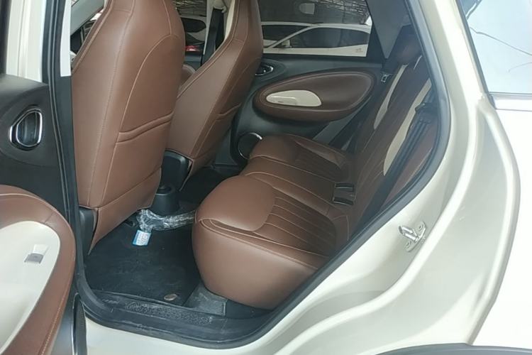 Used Wuling Bingo 2023 333 km Lingxi Connected+ Version Left Rear Seat