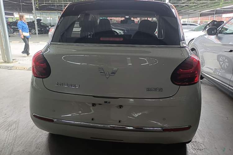 Used Wuling Bingo 2023 410 km Lingxi Deluxe Edition Rear