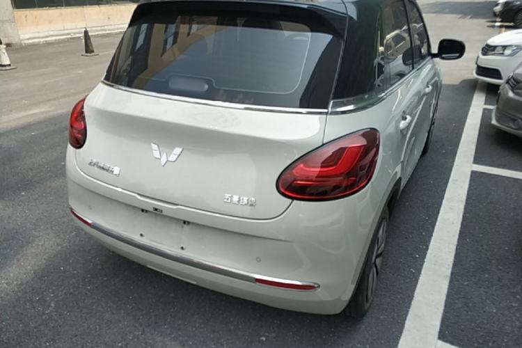 Used Wuling Bingo 2023 333 km Lingxi Connected Version Rear Right 45 Deg