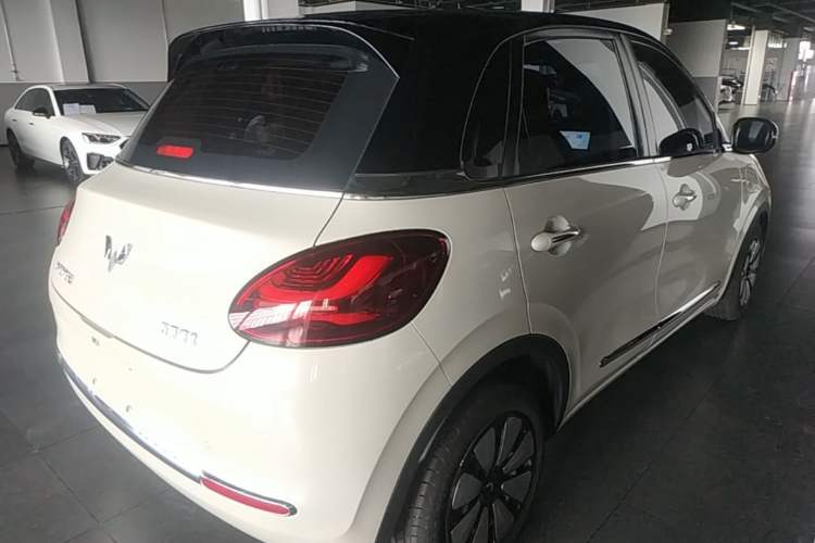 Used Wuling Bingo 2023 410 km Lingxi Deluxe Edition Rear Right 45 Deg