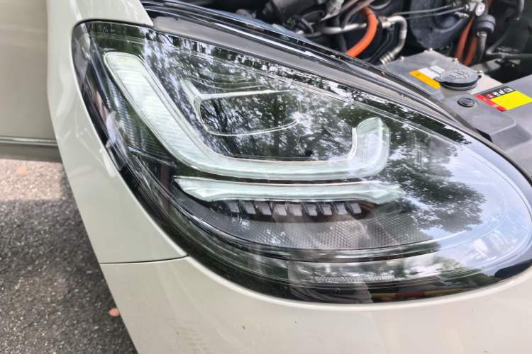 Used Wuling Bingo 2023 333 km Enjoyment Version Right Front Headlight