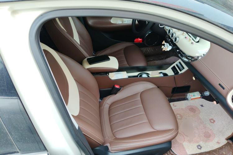Used Wuling Bingo 2023 333 km Lingxi Connected+ Version Right Front Seat