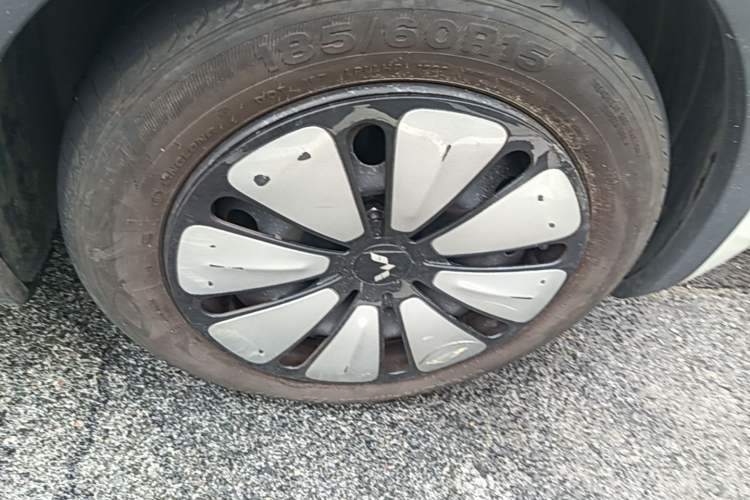 Used Wuling Bingo 2023 333 km Enjoyment Version Right Front Wheel Hub