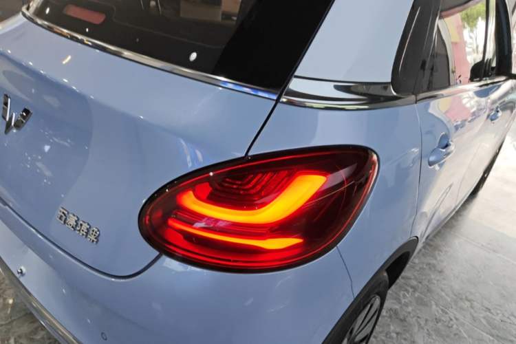 Used Wuling Bingo 2023 410 km Lingxi Deluxe Edition Right Rear Taillight