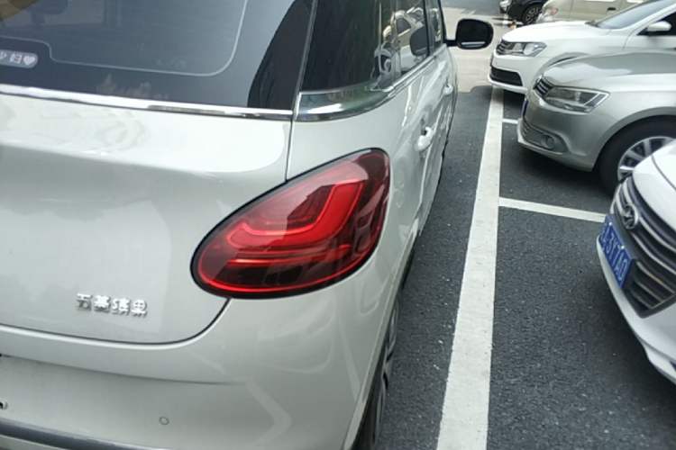 Used Wuling Bingo 2023 333 km Lingxi Connected Version Right Rear Taillight