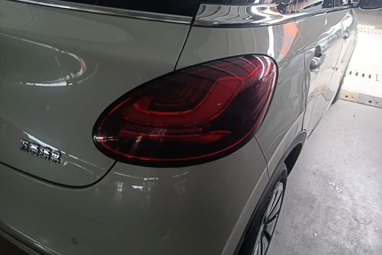Used Wuling Bingo 2023 410 km Lingxi Deluxe Edition Right Rear Taillight