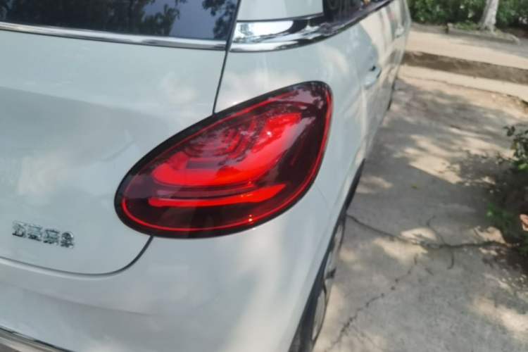 Used Wuling Bingo 2023 333 km Enjoyment Version Right Rear Taillight