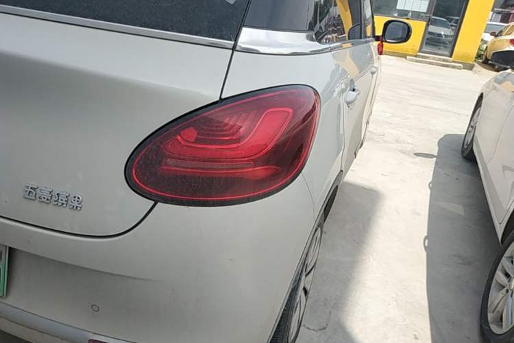 Used Wuling Bingo 2023 203km Comfort Edition Right Rear Taillight