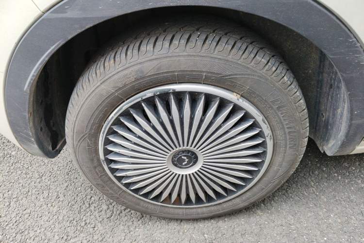 Used Wuling Bingo 2023 333 km Lingxi Connected+ Version Right Rear Wheel Hub