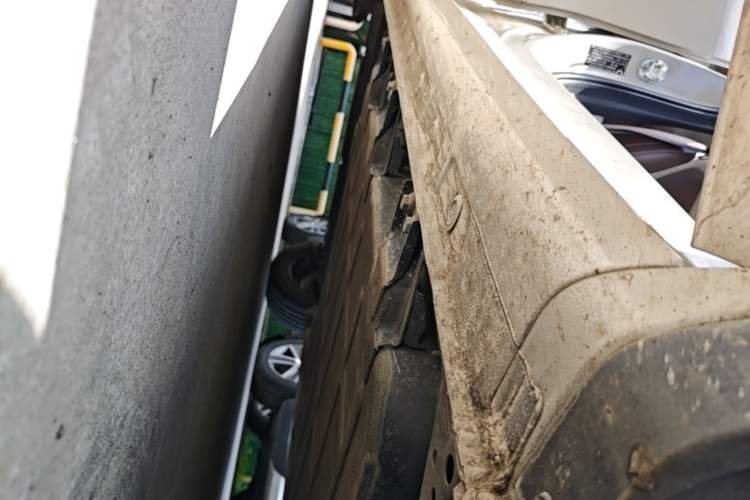 Used Wuling Bingo 2023 333 km Enjoyment Version Right Side Sill