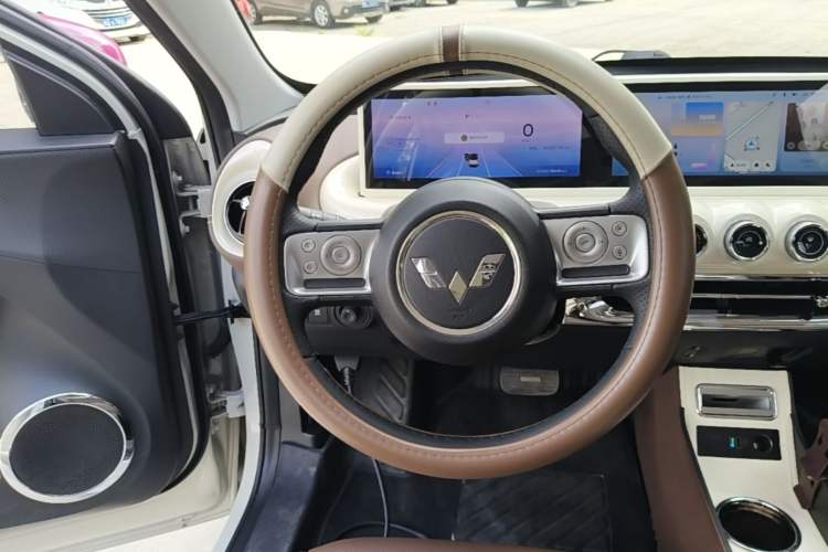 Used Wuling Bingo 2023 410 km Lingxi Deluxe Edition Steering Wheel