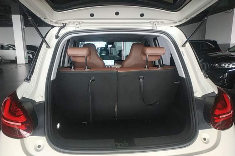 Used Wuling Bingo 2023 410 km Lingxi Deluxe Edition Trunk