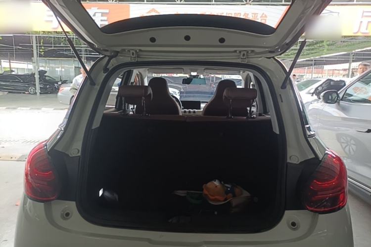 Used Wuling Bingo 2023 410 km Lingxi Deluxe Edition Trunk