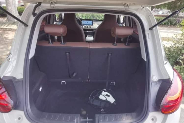 Used Wuling Bingo 2023 333 km Enjoyment Version Trunk
