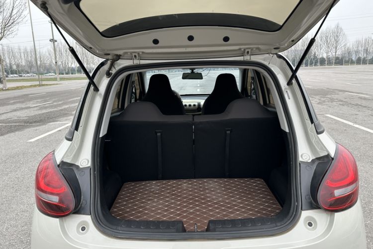 Used Wuling Bingo 2023 203km Light Edition Trunk