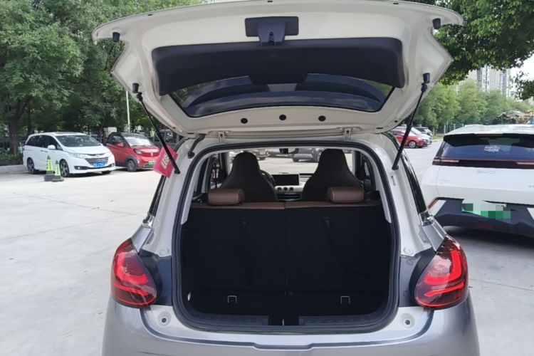 Used Wuling Bingo 2023 410 km Lingxi Deluxe Edition Trunk