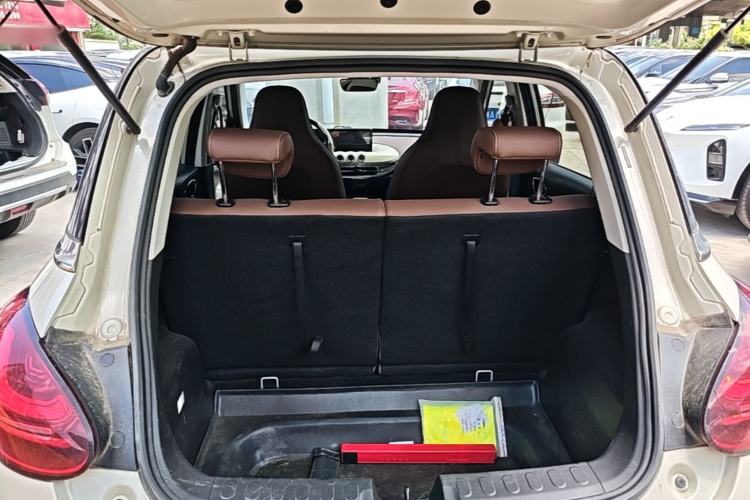 Used Wuling Bingo 2023 333 km Enjoyment Version Trunk