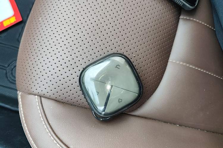 Used Wuling Bingo 2023 333 km Lingxi Connected+ Version Vehicle Key