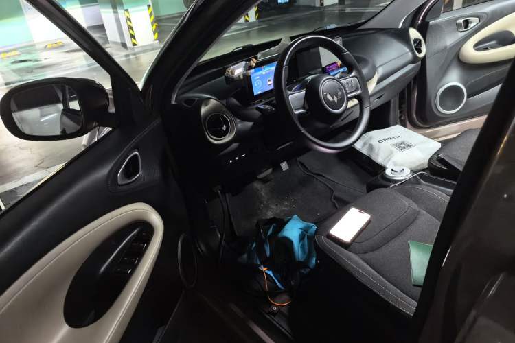 Used Wuling Bingo 2023 333 km Fast-Share Version Driver Seat