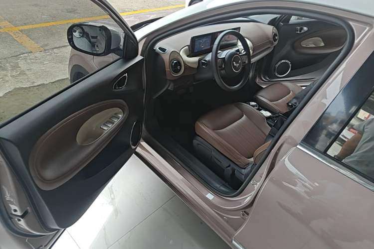Used Wuling Bingo 2023 333 km Enjoyment Version Driver Seat