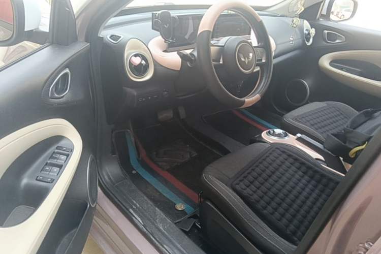 Used Wuling Bingo 2023 203km Light Edition Driver Seat