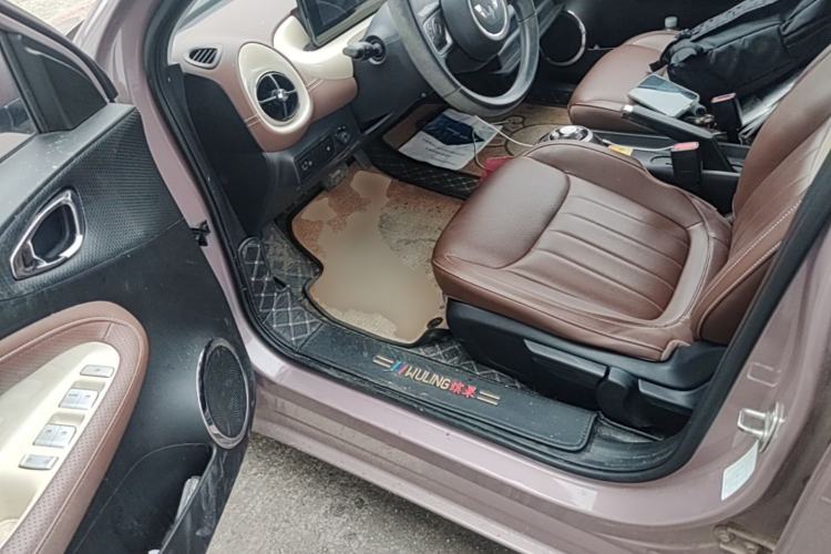 Used Wuling Bingo 2023 203km Comfort Edition Driver Seat