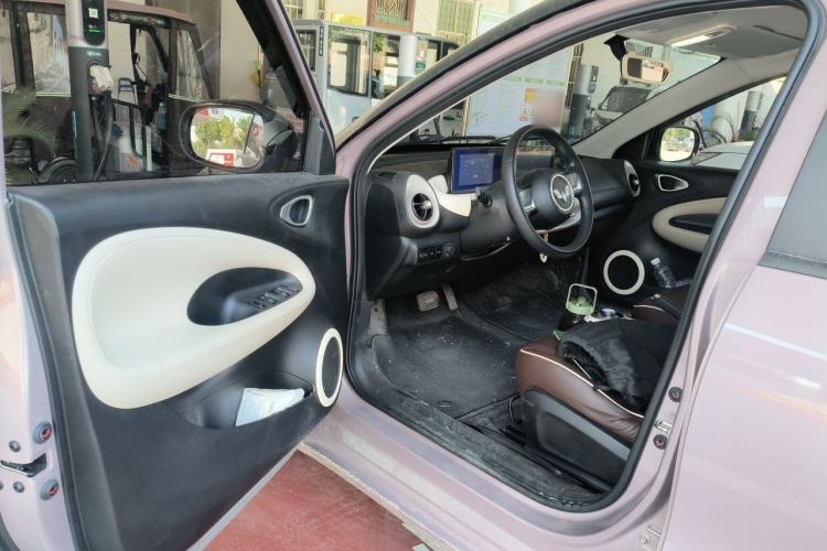 Used Wuling Bingo 2023 333 km Fast-Share Version Driver Seat