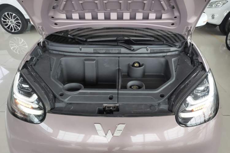 Used Wuling Bingo 2023 333 km Lingxi Connected+ Version Engine Bay