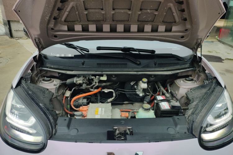 Used Wuling Bingo 2023 333 km Enjoyment Version Engine Bay