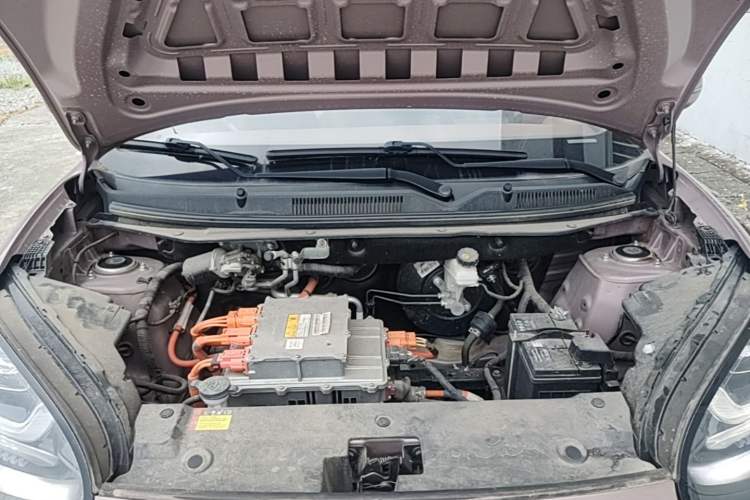 Used Wuling Bingo 2023 203km Comfort Edition Engine Bay