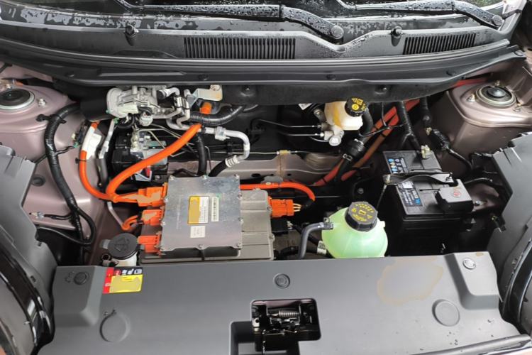 Used Wuling Bingo 2023 333 km Lingxi Connected+ Version Engine Bay