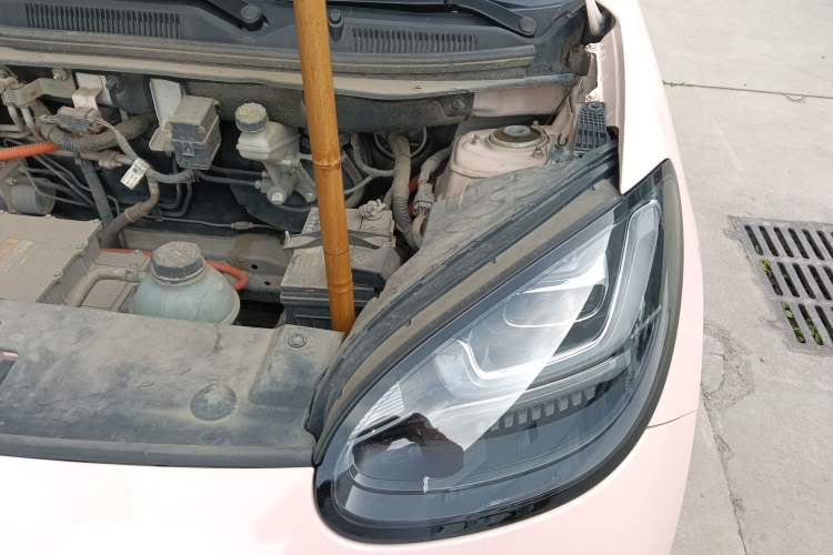 Used Wuling Bingo 2023 410 km Lingxi Deluxe Edition Engine Bay Left