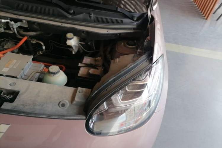 Used Wuling Bingo 2023 333 km Enjoyment Version Engine Bay Left