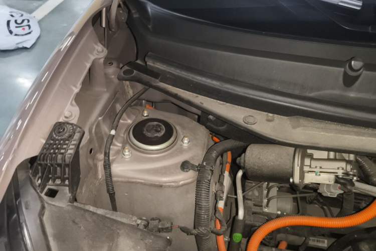 Used Wuling Bingo 2023 333 km Enjoyment Version Engine Bay Right