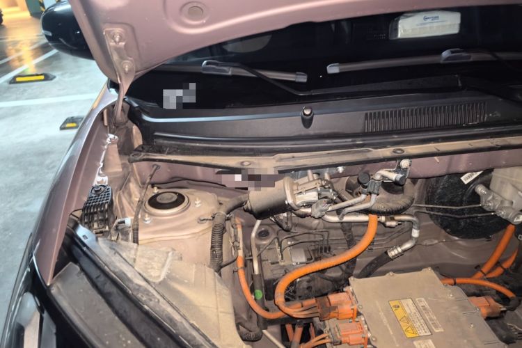Used Wuling Bingo 2023 333 km Fast-Share Version Engine Bay Right