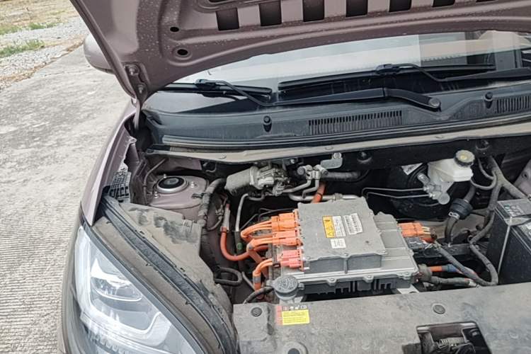 Used Wuling Bingo 2023 203km Comfort Edition Engine Bay Right