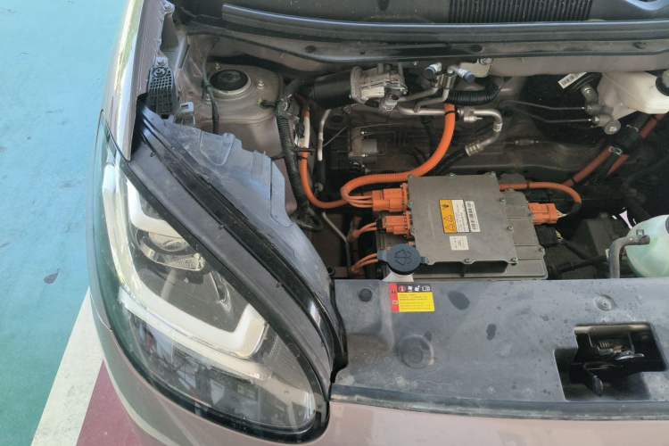 Used Wuling Bingo 2023 333 km Fast-Share Version Engine Bay Right