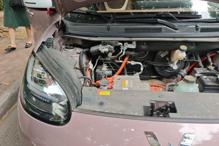 Used Wuling Bingo 2023 333 km Lingxi Connected+ Version Engine Bay Right