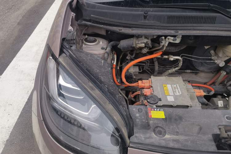 Used Wuling Bingo 2023 333 km Enjoyment Version Engine Bay Right