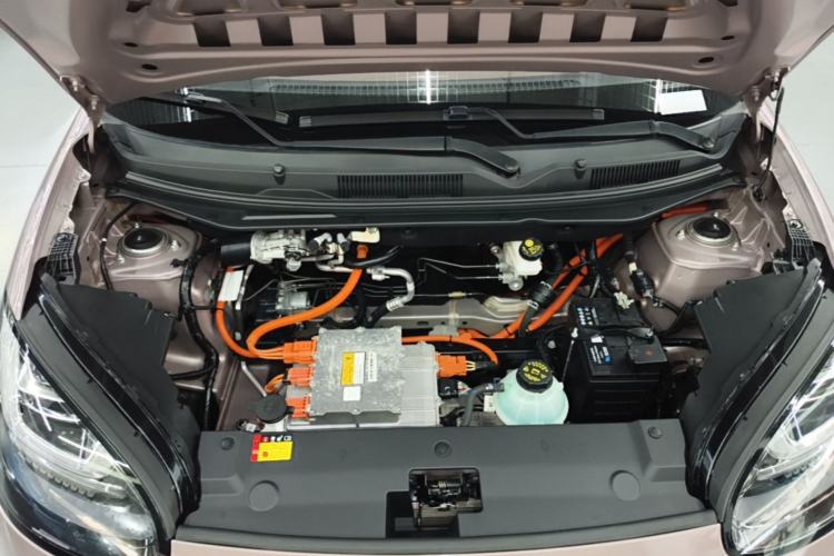 Used Wuling Bingo 2023 333 km Lingxi Connected Version Engine Bay