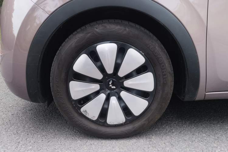 Used Wuling Bingo 2023 333 km Enjoyment Version Exterior 2