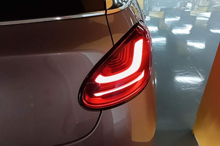 Used Wuling Bingo 2023 333 km Lingxi Connected Version Exterior 3